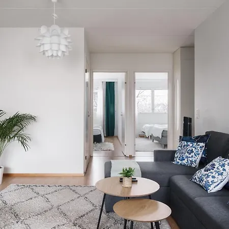 Daire Spacious 2br Retreat With Sauna
