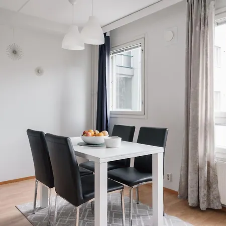 Apartment Spacious 2br Retreat With Private Sauna *