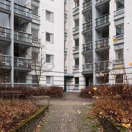 Apartment Spacious 2br Retreat With Private Sauna *