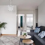 公寓 Spacious 2br Retreat With Private Sauna