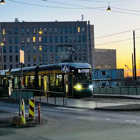 Spacious 2br Retreat With Private Sauna 公寓 *