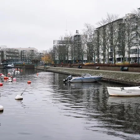 Spacious 2br Retreat With Private Sauna Appartamento Helsinki