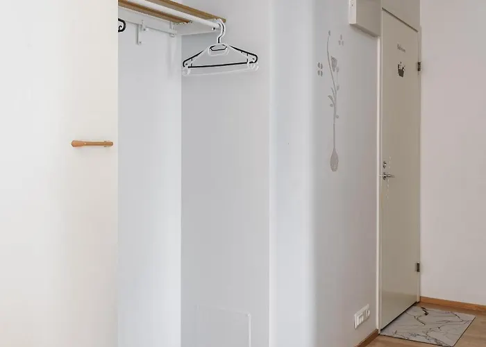 Spacious 2br Retreat With Private Sauna