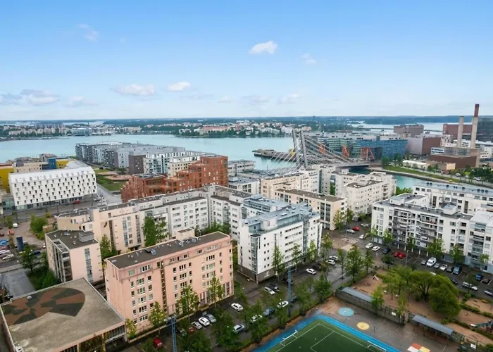 Spacious 2br Retreat With Private Sauna *