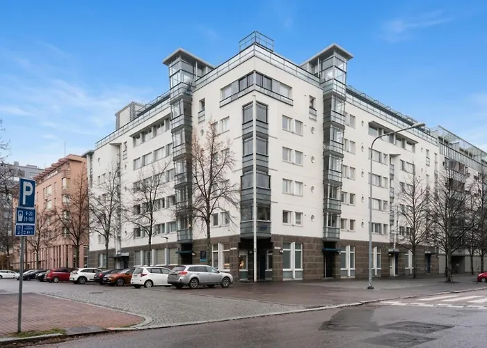 Spacious 2br Retreat With Private Sauna