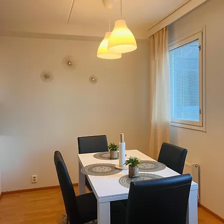 Spacious Retreat With Private Sauna 公寓 *