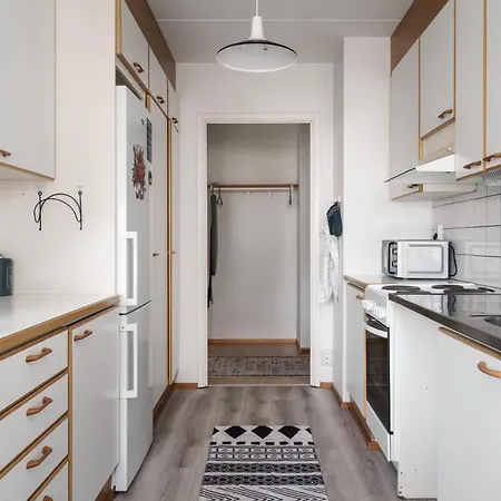 Spacious 2br Retreat With Private Sauna *